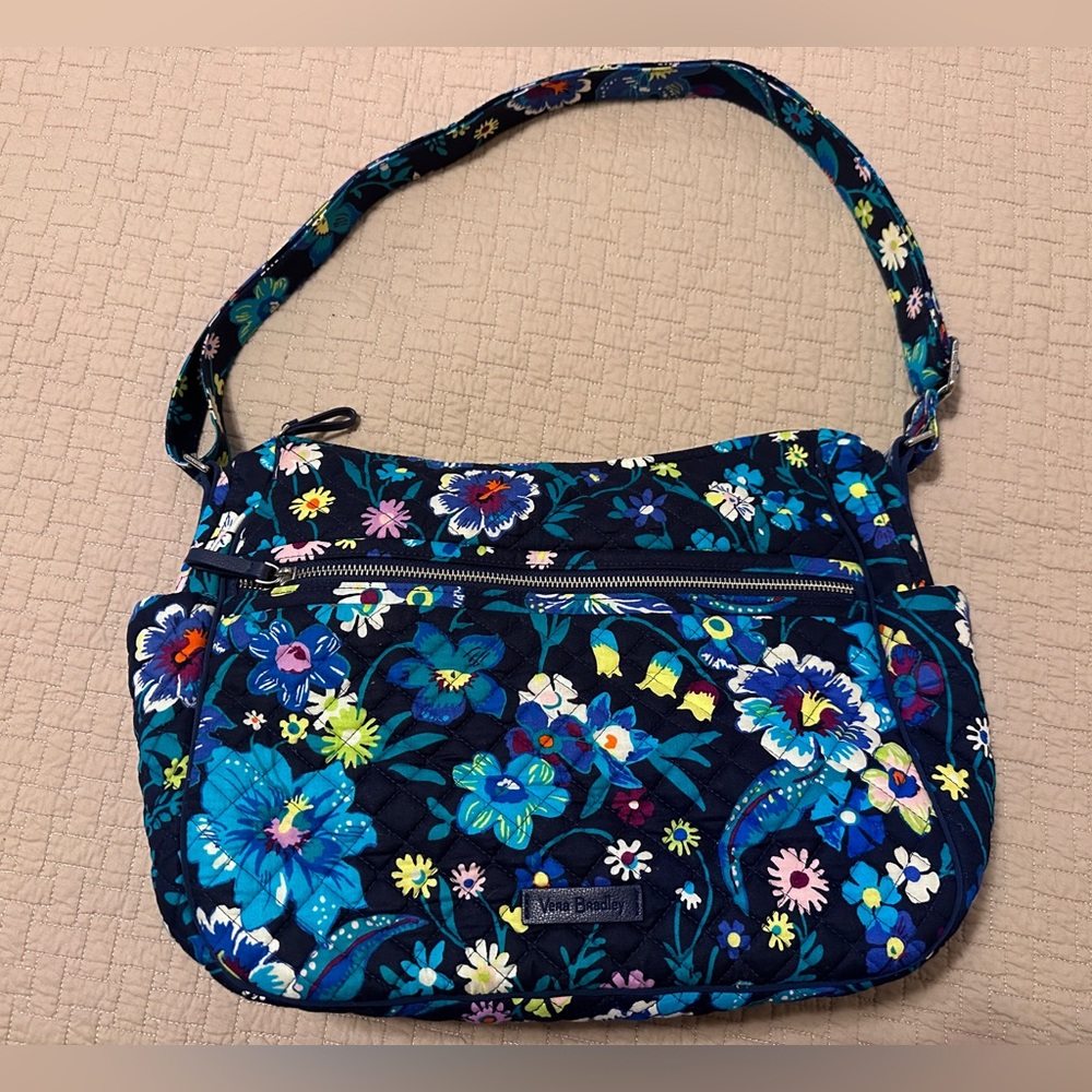 New Vera Bradley Iconic Large On The Go Crossbody Bag in Moonlight Garden print